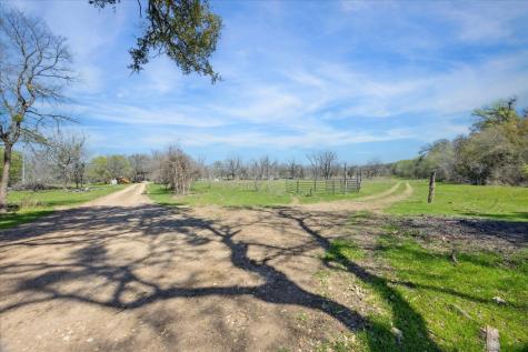 4975 E Highway 71 Highway E Del Valle TX 78617