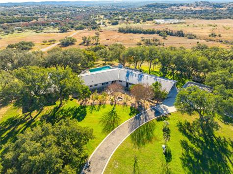 2910 Fall Creek Road Spicewood TX 78669