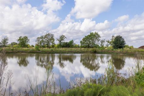 1713 Woody Lane Sealy TX 77474