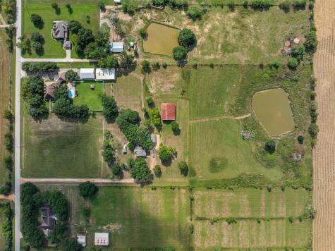 1713 Woody Lane Sealy TX 77474