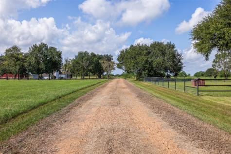 1713 Woody Lane Sealy TX 77474