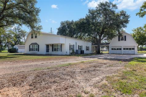 1713 Woody Lane Sealy TX 77474