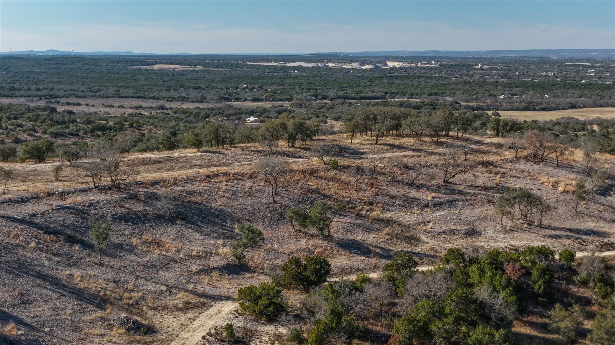 2530 County Road 408 S Spicewood TX 78669
