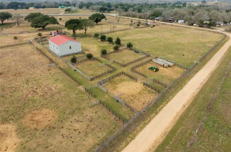 66 County Road 77d Schulenburg TX 78956