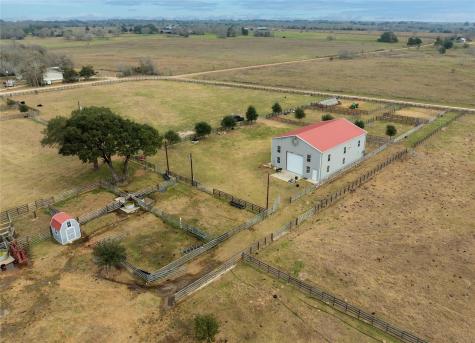 66 County Road 77d Schulenburg TX 78956