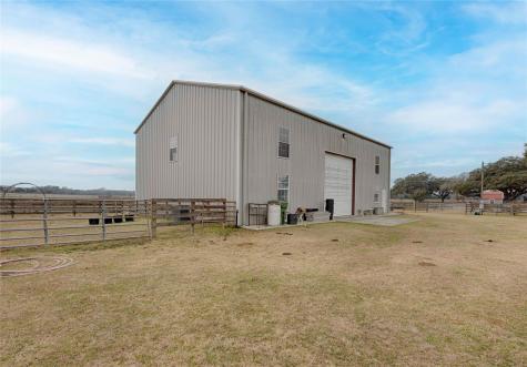 66 County Road 77d Schulenburg TX 78956