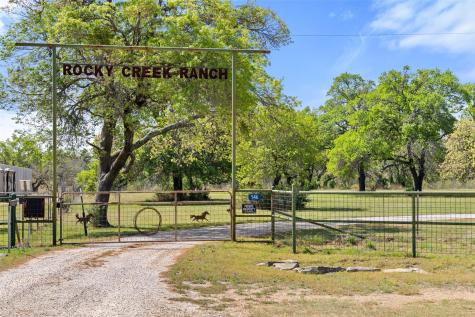 546 Lazy Oak Road Johnson City TX 78636