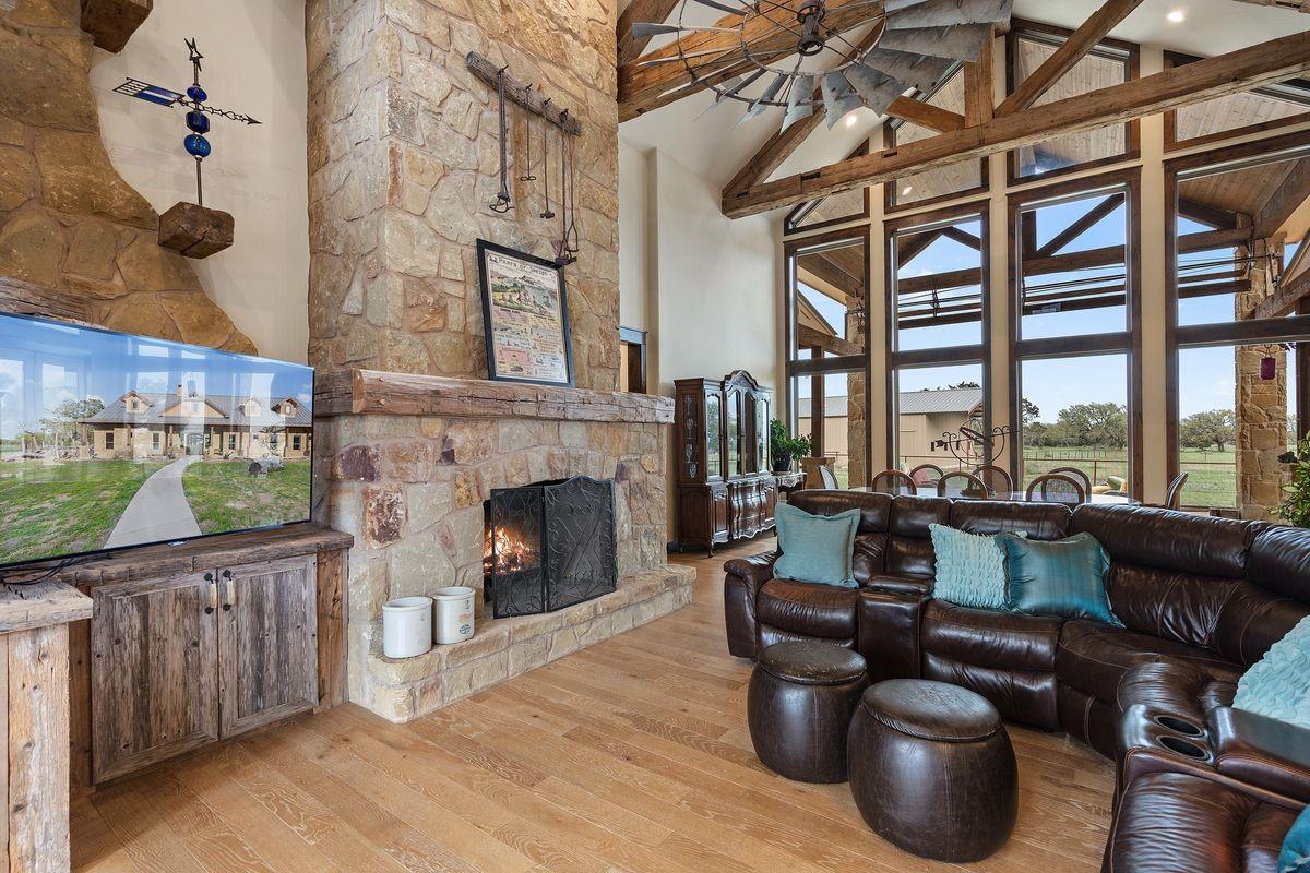 2006 County Road 112 Burnet TX 78611