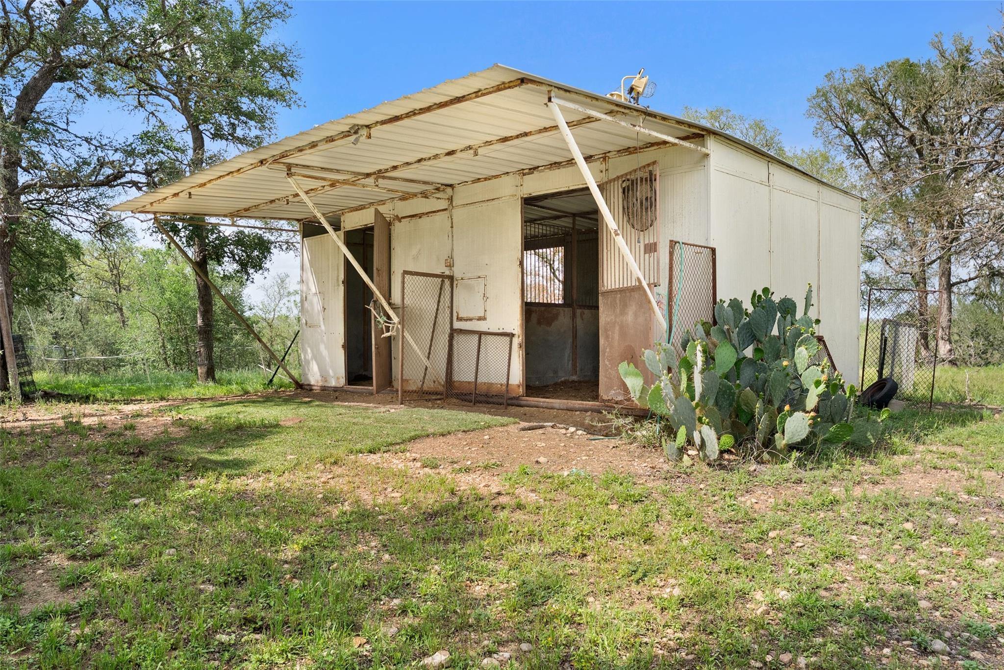274 Old Austin Trail Elgin TX 78621