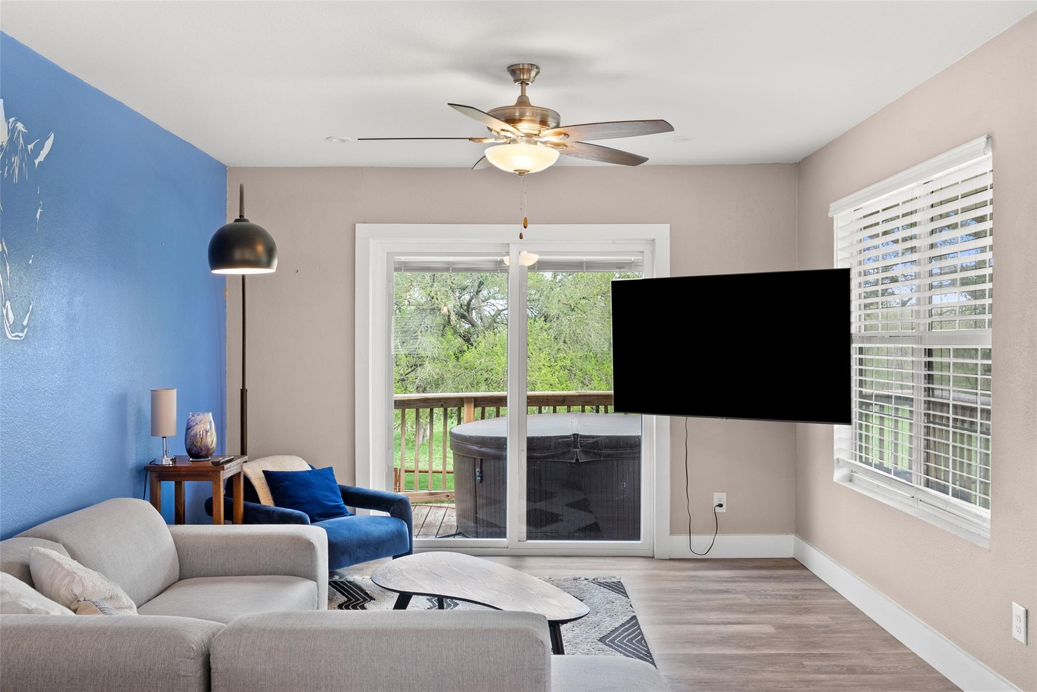 274 Old Austin Trail Elgin TX 78621