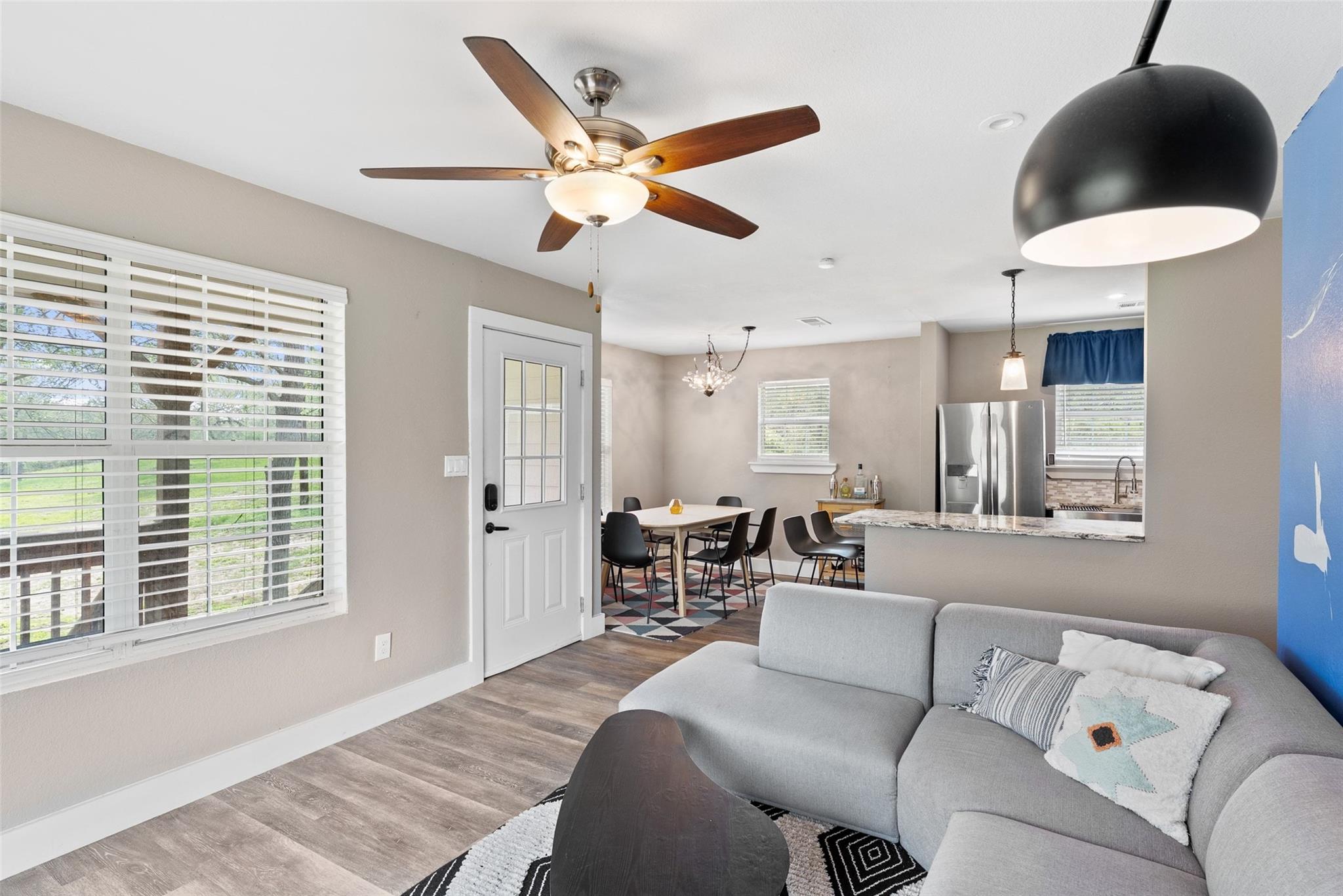 274 Old Austin Trail Elgin TX 78621