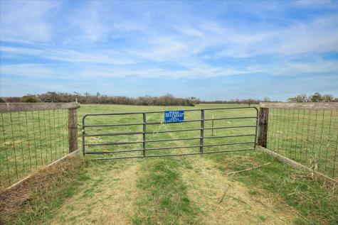 7281 County Road 358 Road Gause TX 77836