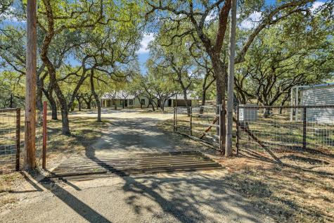 878 Ranch Road 2766 Johnson City TX 78636