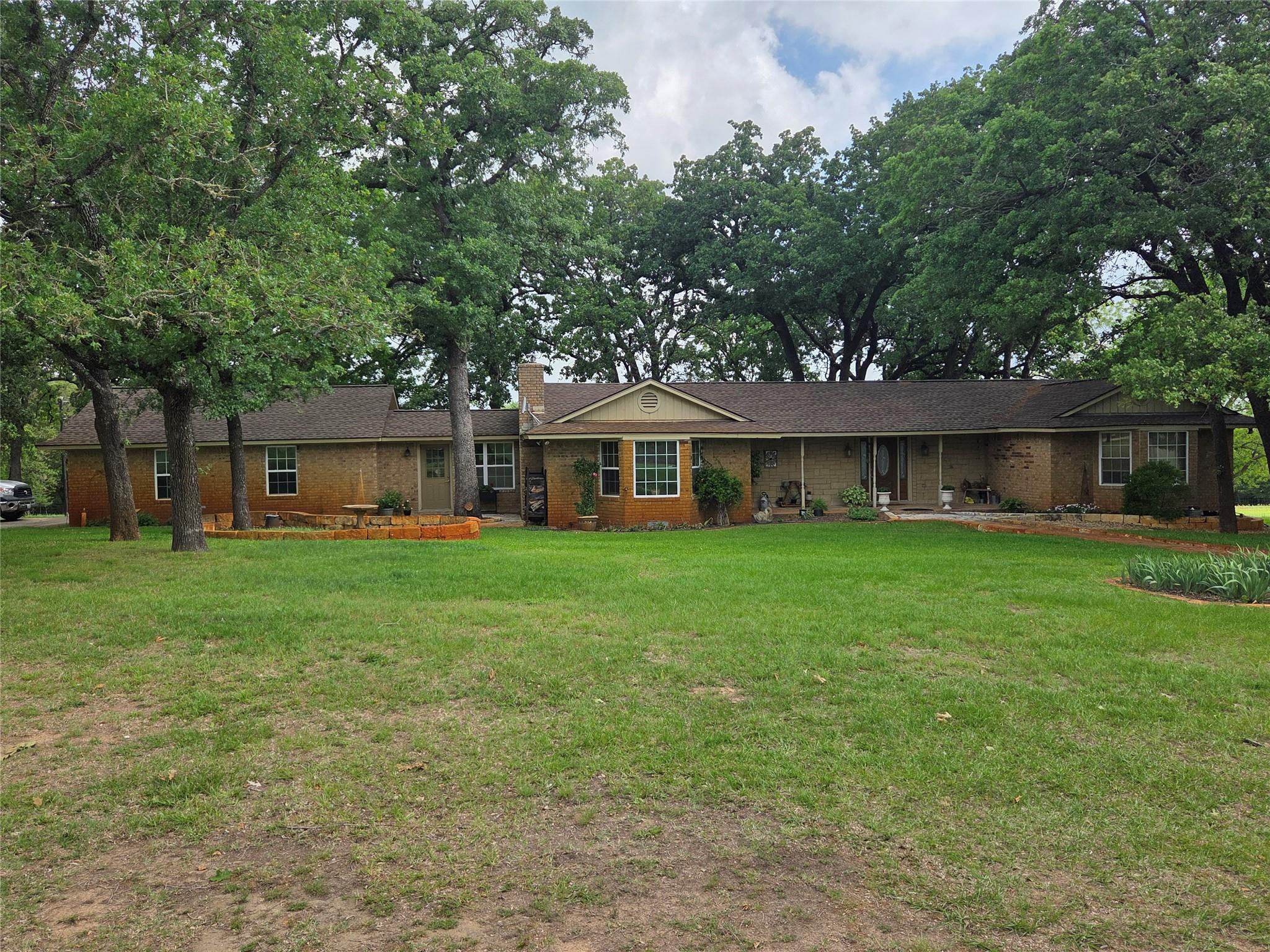 913 Cr 237 Cameron TX 76520