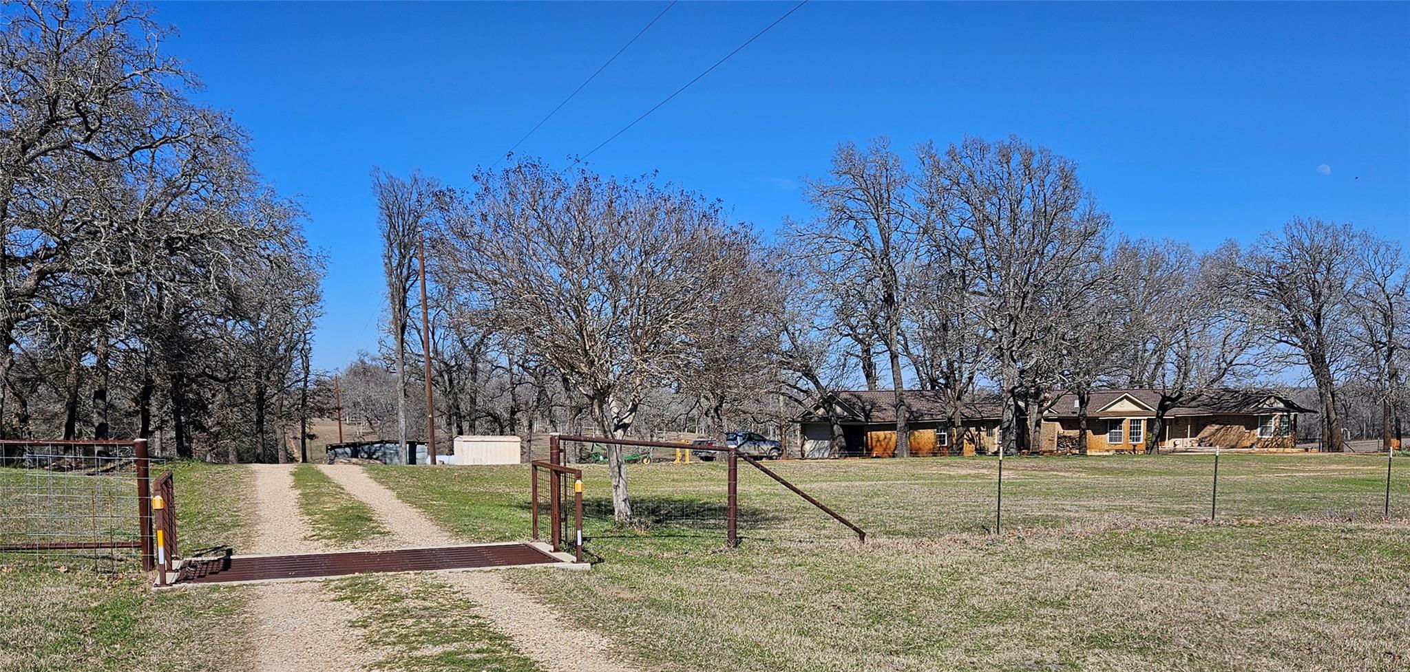 913 Cr 237 Cameron TX 76520