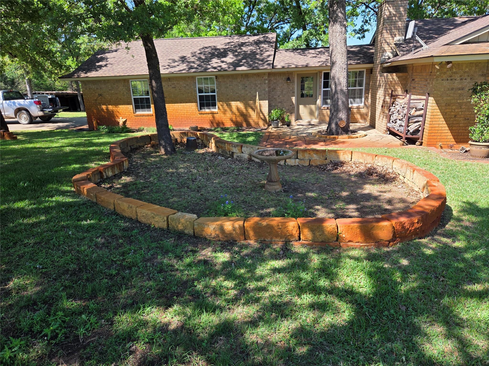 913 Cr 237 Cameron TX 76520
