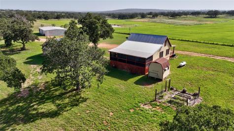 8653 N State Highway 16 Llano TX 78643