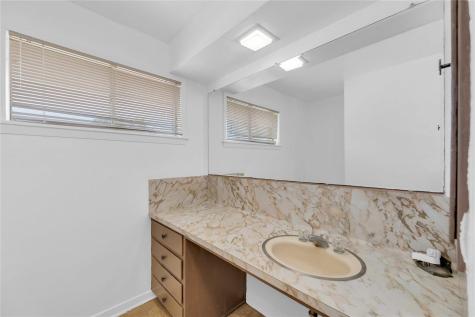 1243 North Jefferson Highway La Grange TX 78945