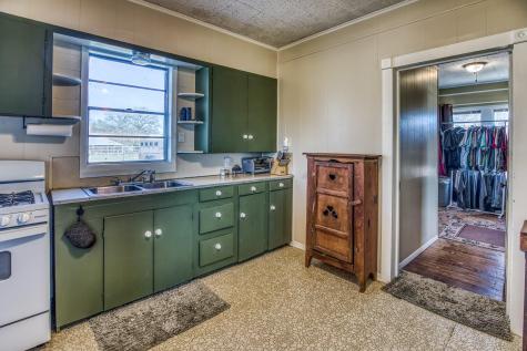 9354 Fm-2780 Burton TX 77835