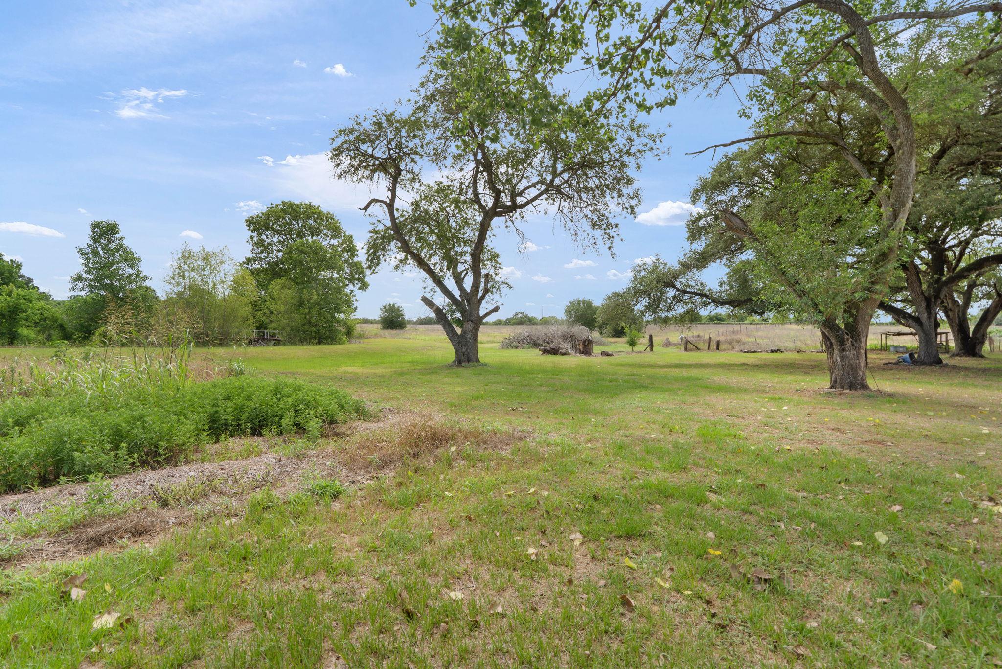 10843 Us Highway 90 W Harwood TX 78632