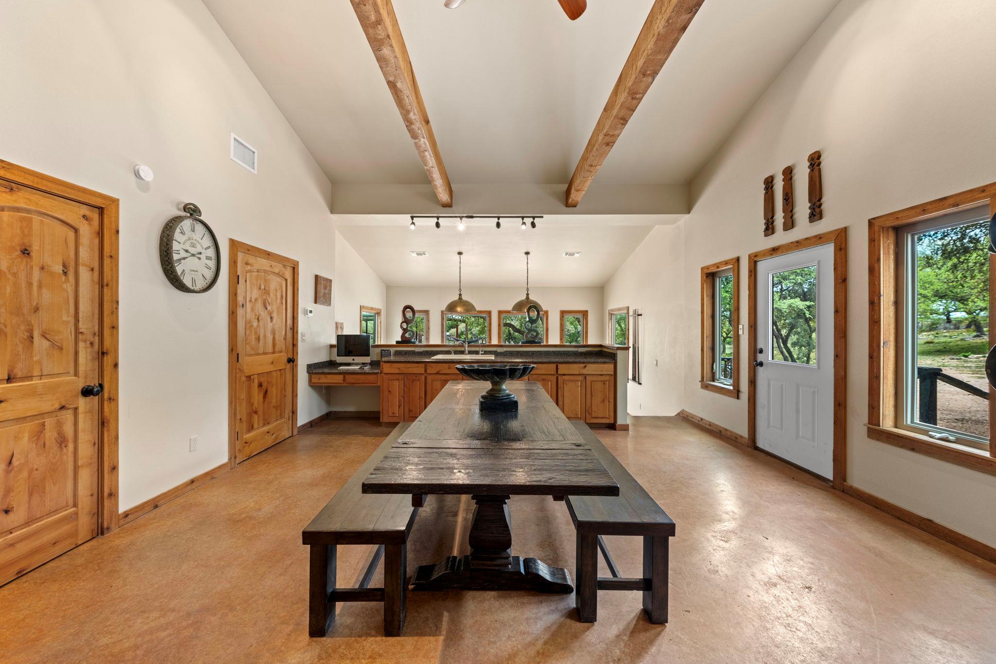 100 Rainbow's End Wimberley TX 78676