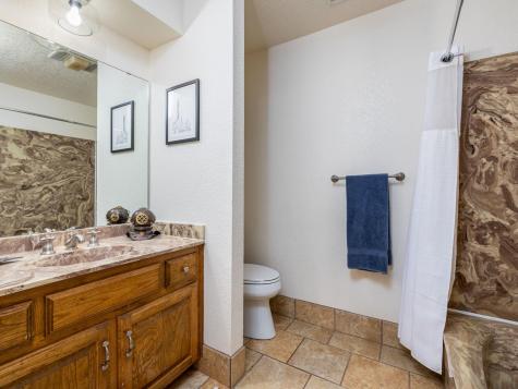 1045 Private Road 7005 Lexington TX 78947