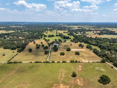 1045 Private Road 7005 Lexington TX 78947
