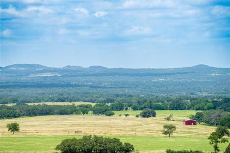 302 Hye Albert Road Hye TX 78635