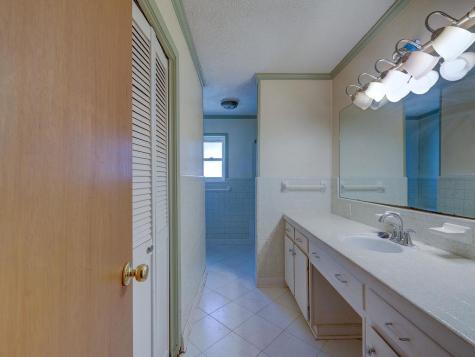 5400 Gander Slough Road Kingsbury TX 78638