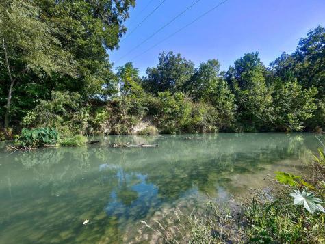 5400 Gander Slough Road Kingsbury TX 78638