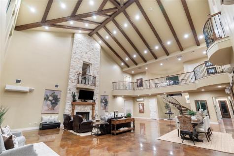 7220 Creek Road Dripping Springs TX 78620