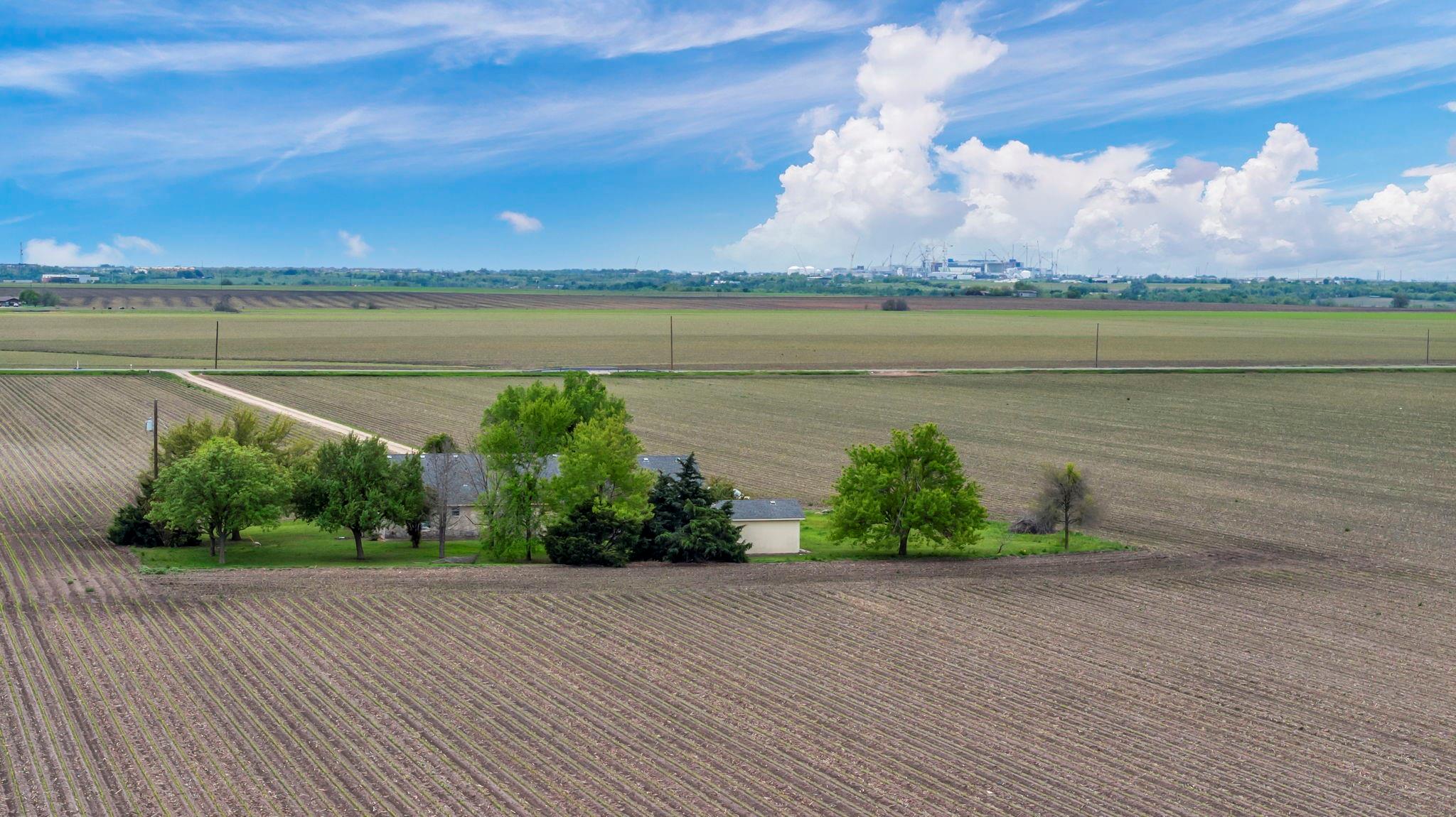 3255 County Road 369 Taylor TX 76574