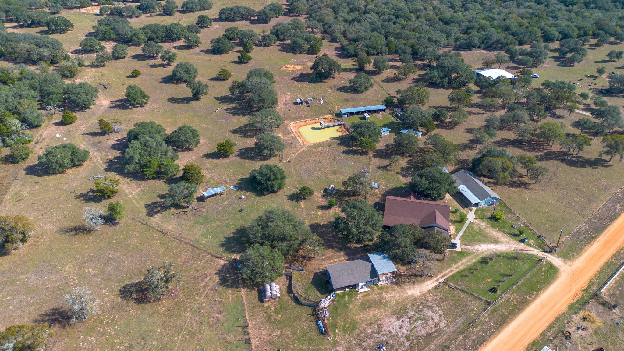 1009 Private Road 1024 Hallettsville TX 77964