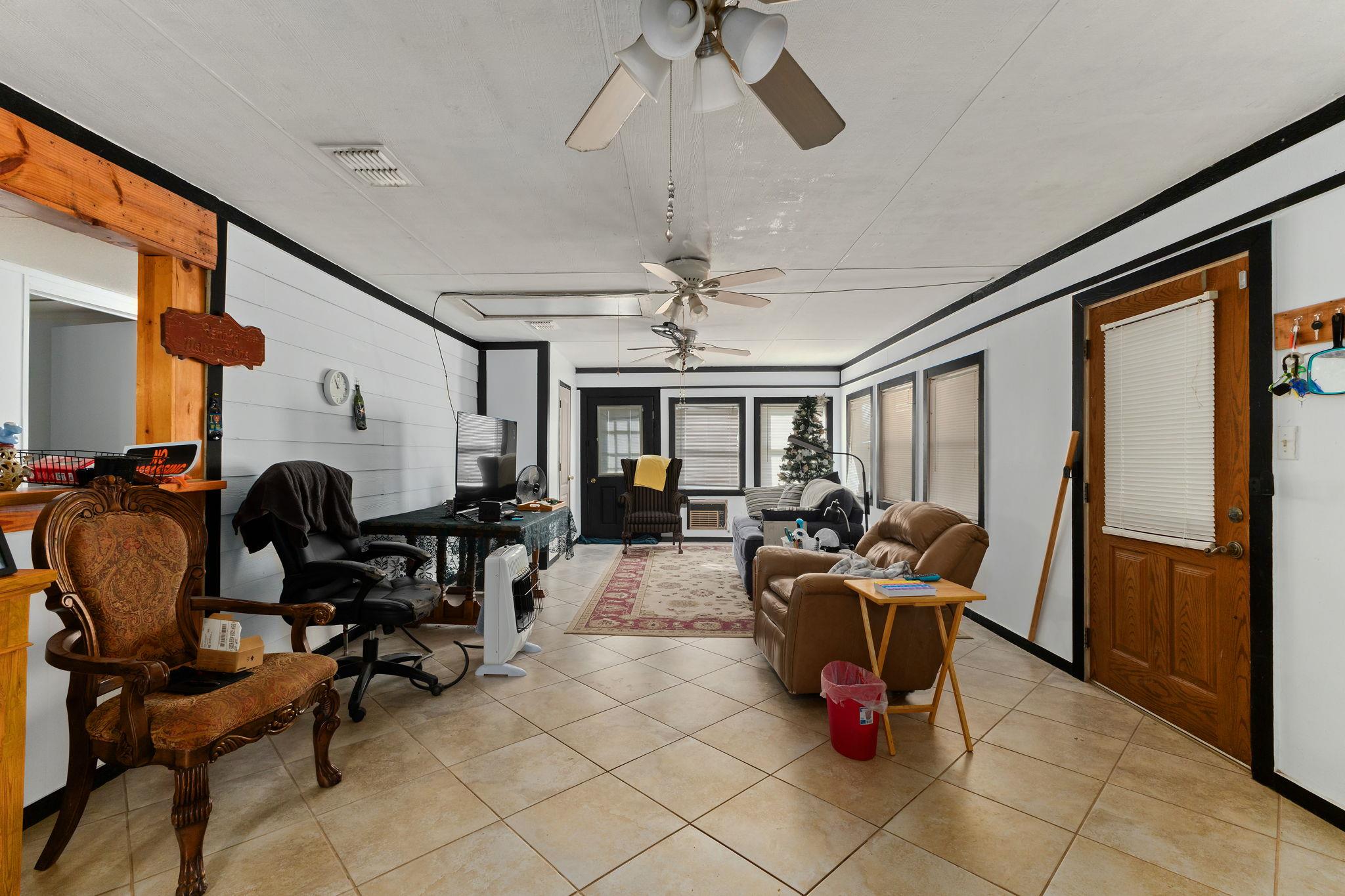 1009 Private Road 1024 Hallettsville TX 77964