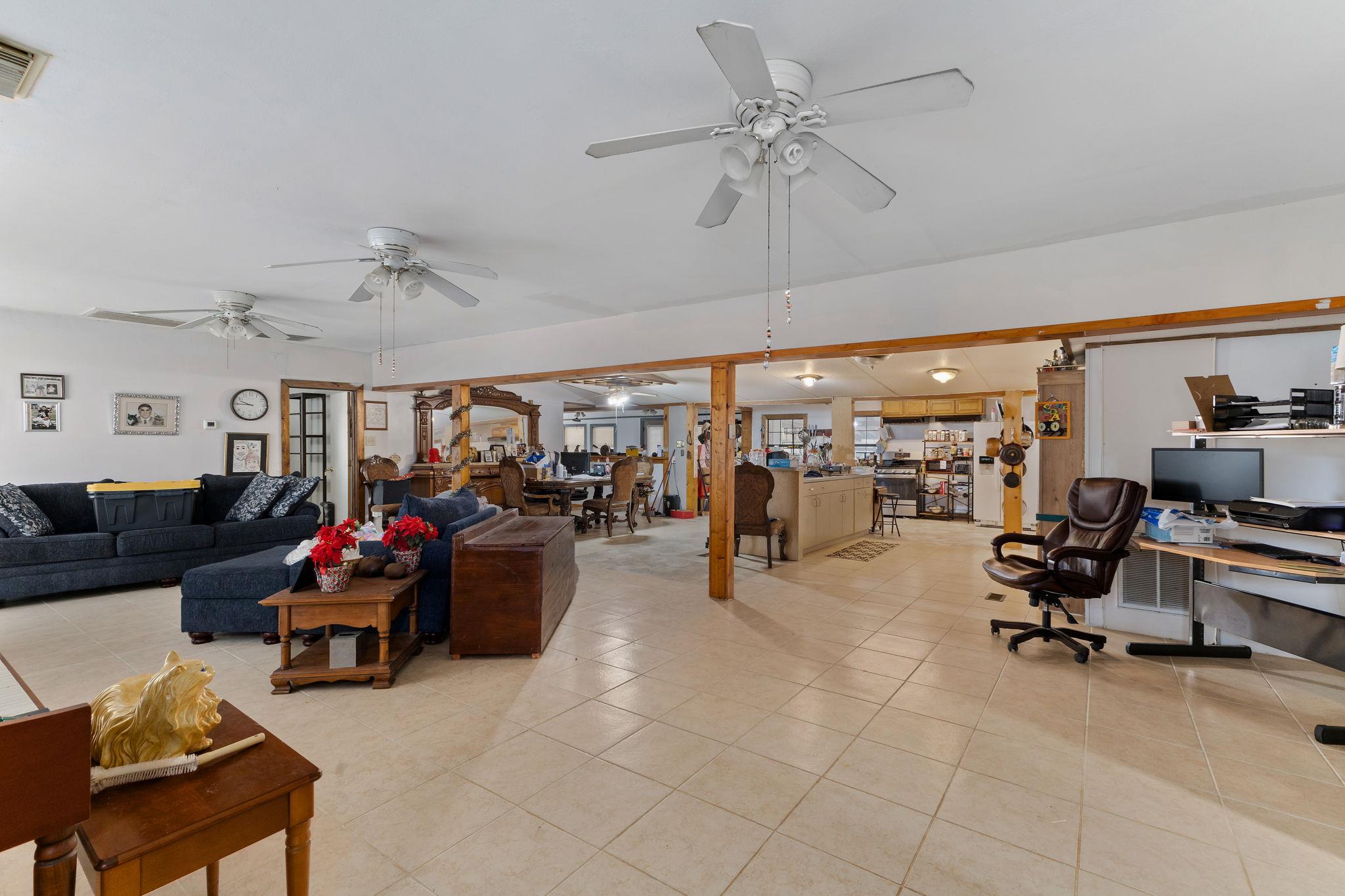 1009 Private Road 1024 Hallettsville TX 77964