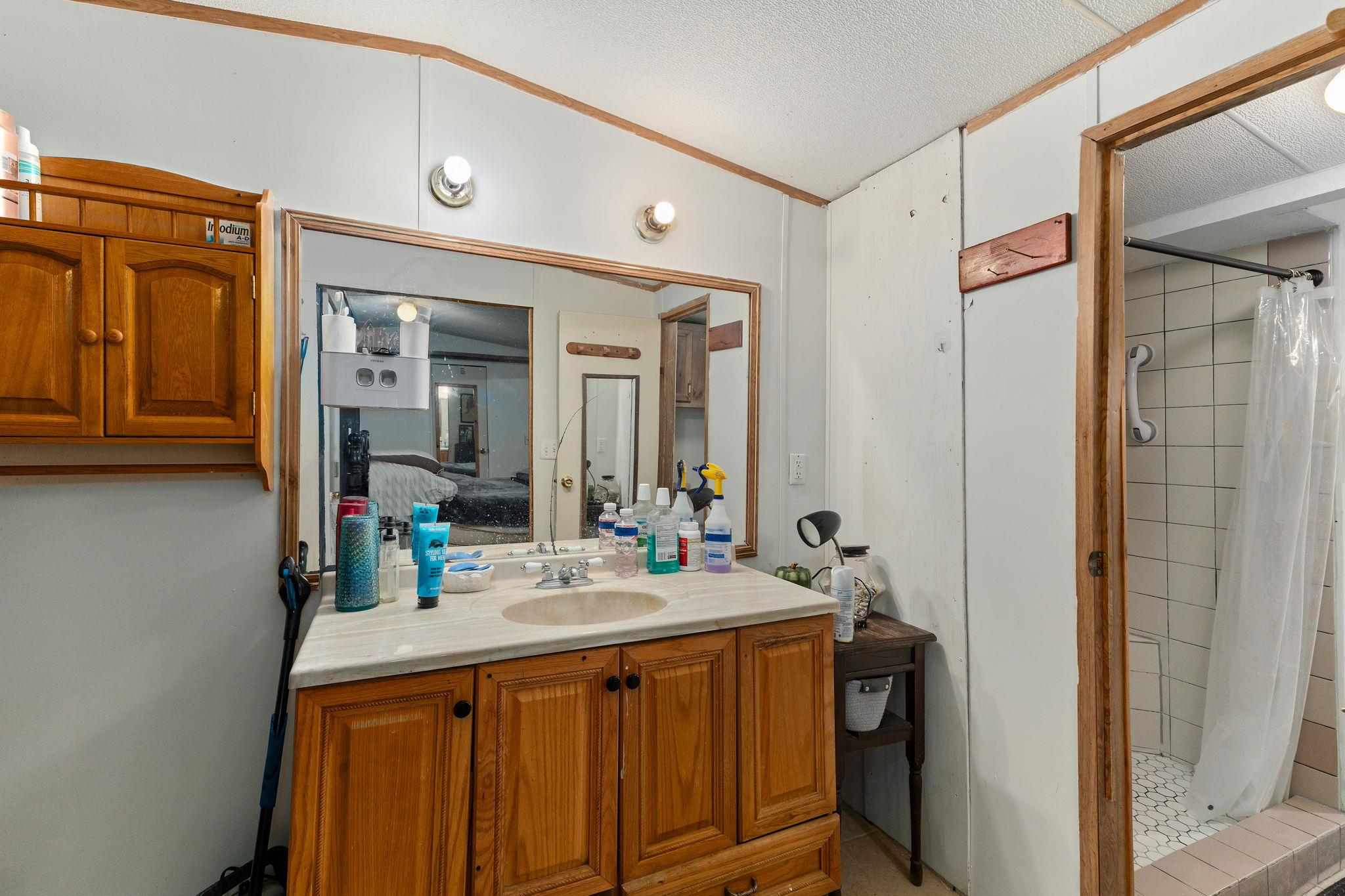 1009 Private Road 1024 Hallettsville TX 77964