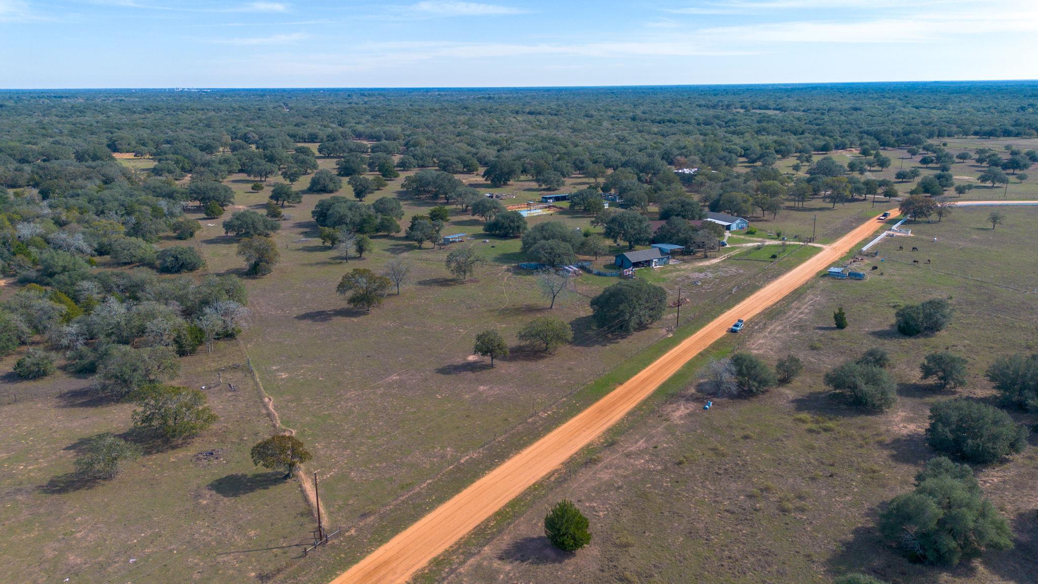1009 Private Road 1024 Hallettsville TX 77964