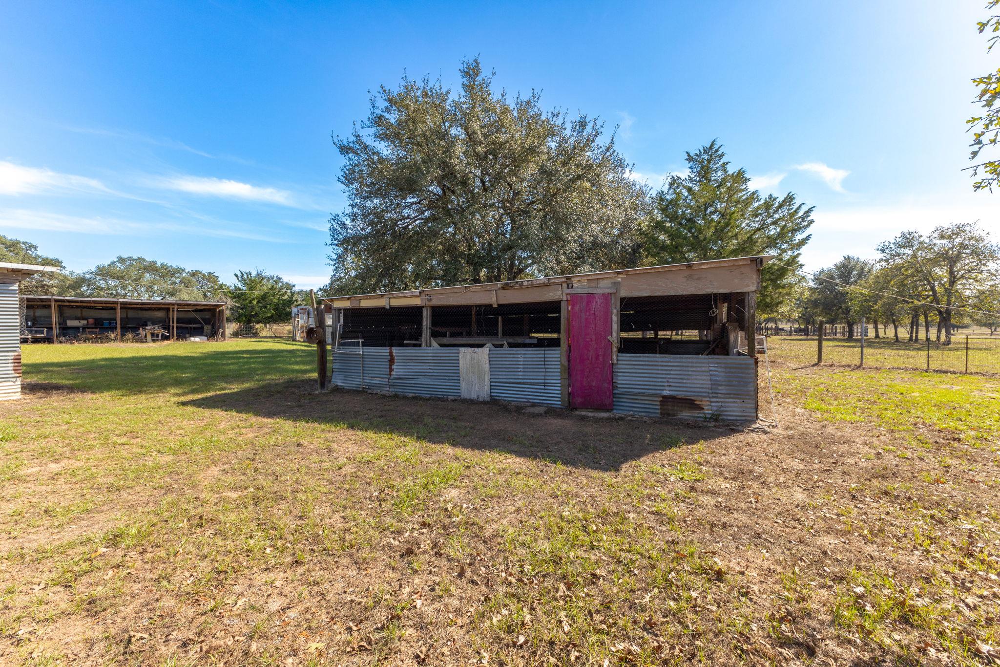 1009 Private Road 1024 Hallettsville TX 77964