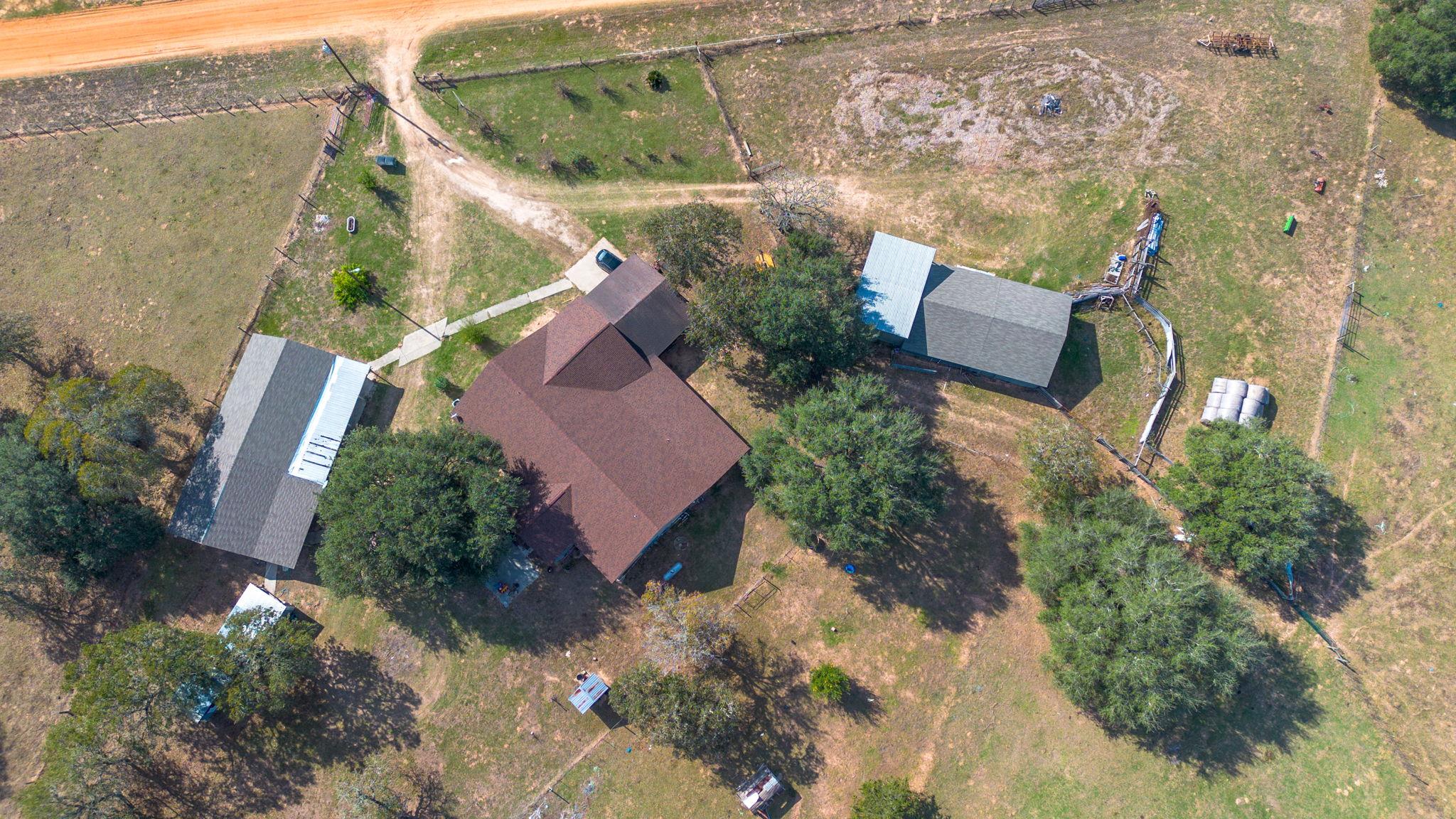 1009 Private Road 1024 Hallettsville TX 77964