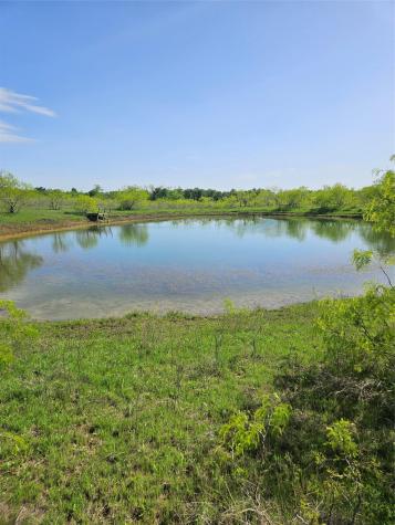 1988 Cr 116 Road Rogers TX 76569