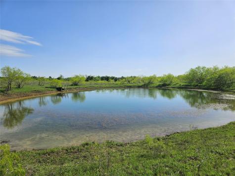 1988 Cr 116 Road Rogers TX 76569