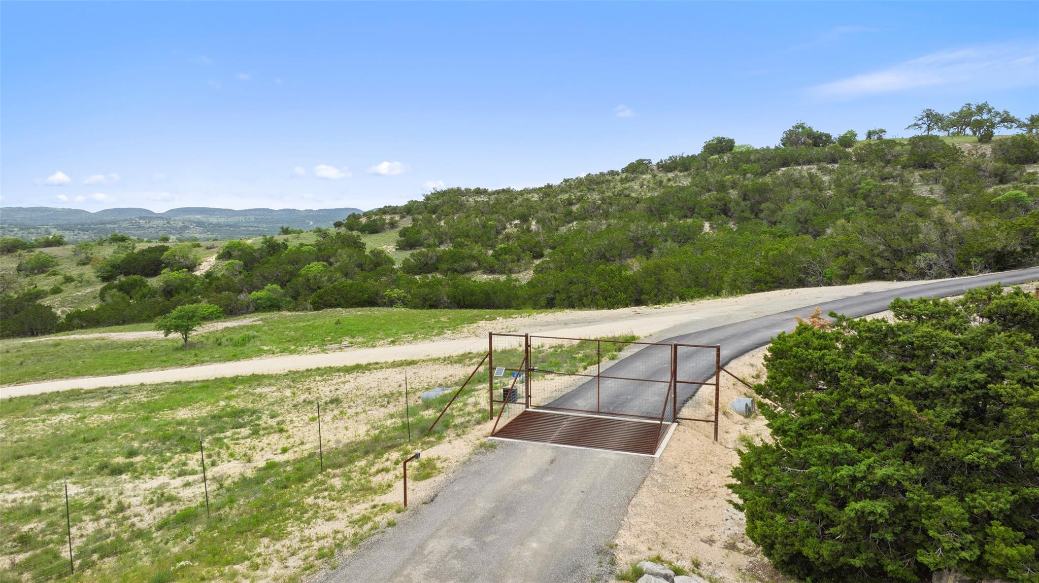 628 Antelope Cove Blanco TX 78606