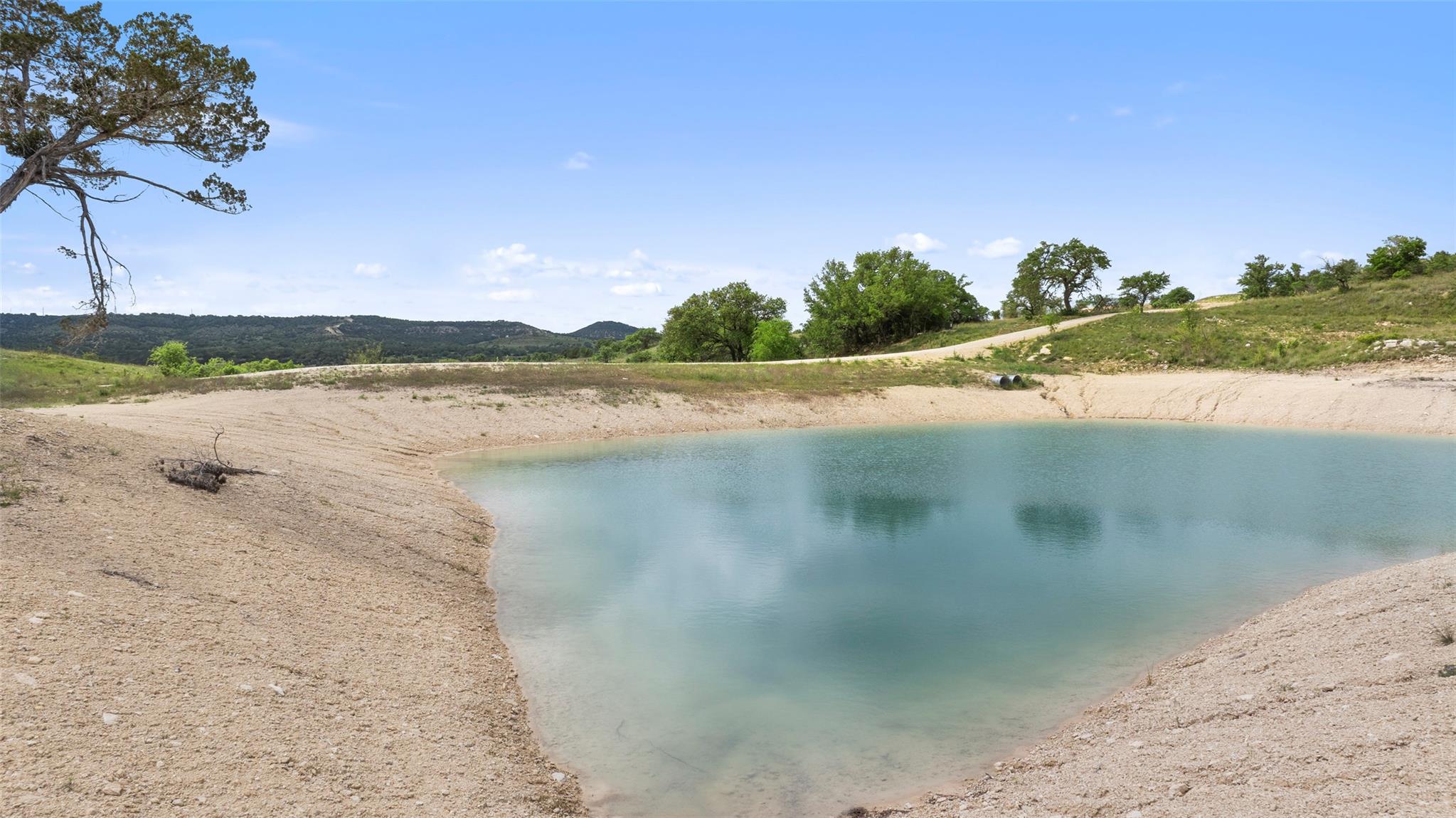 628 Antelope Cove Blanco TX 78606