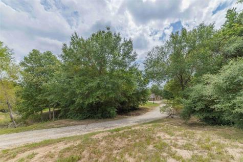 9695 County Road 321 Caldwell TX 77836