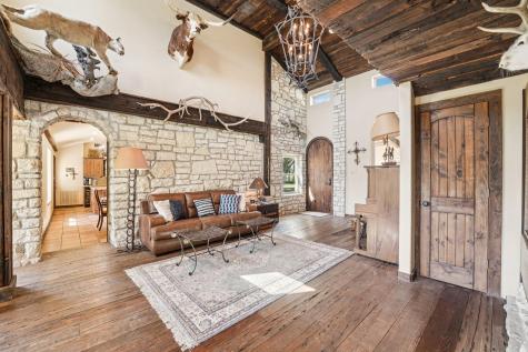 190 Private Road 3011 Lampasas TX 76550