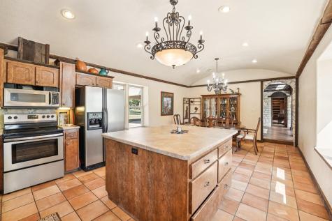 190 Private Road 3011 Lampasas TX 76550