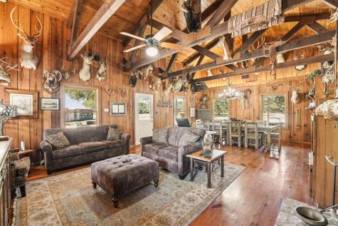 190 Private Road 3011 Lampasas TX 76550