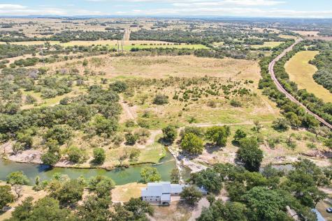 190 Private Road 3011 Lampasas TX 76550
