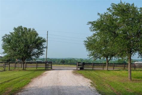 8271 Fm 529 Road Bellville TX 77418