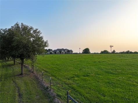 8271 Fm 529 Road Bellville TX 77418